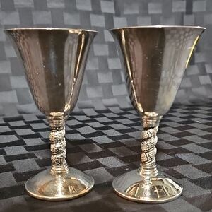 Plator Silverstone Shiny Grape Leaf Goblets Made in Spain